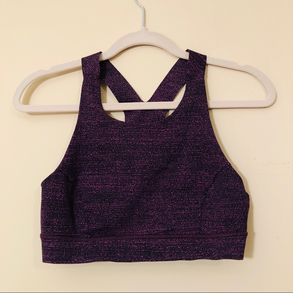 Lululemon sports bra